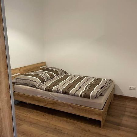 Apartment In Zentraler Lage Mit Privatparkplatz Grafenwohr Exteriér fotografie