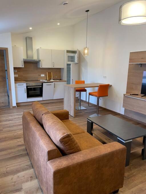 Apartment In Zentraler Lage Mit Privatparkplatz Grafenwohr Exteriér fotografie