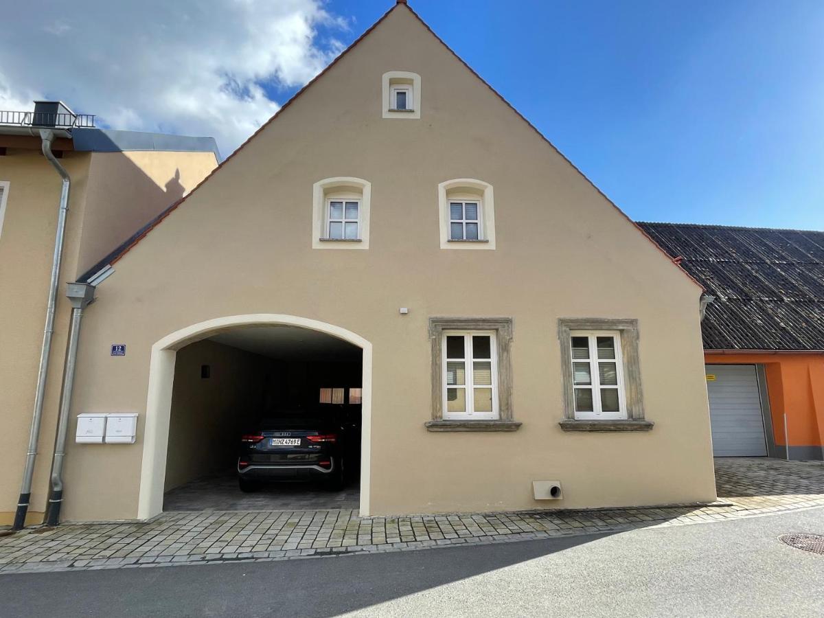 Apartment In Zentraler Lage Mit Privatparkplatz Grafenwohr Exteriér fotografie